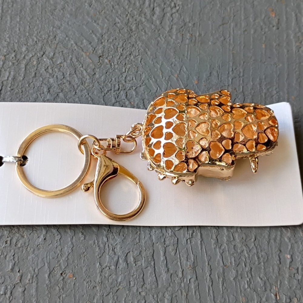 Gold Skull Keychain with Rhinestones - Picture 5 of 8